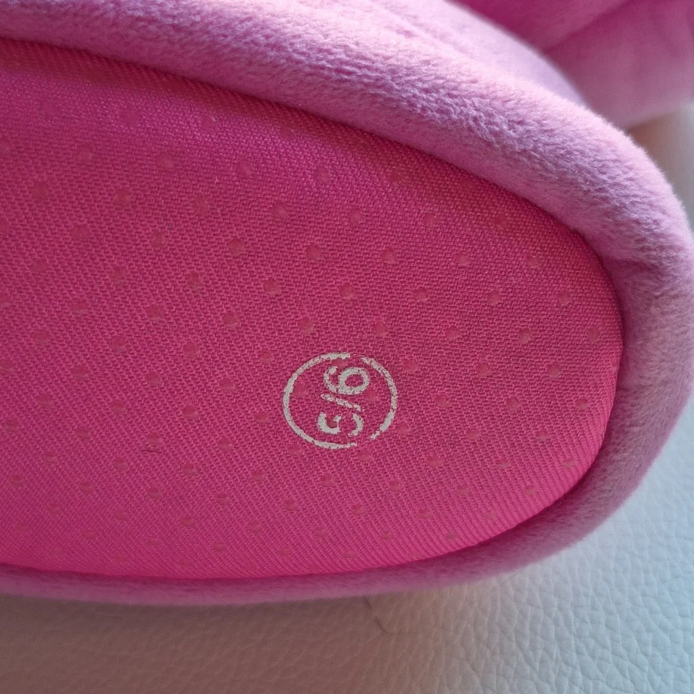 Girls/Toddler Minnie Mouse Slippers Size 5/6